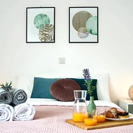 Phaedrus Living: Seaside Luxury Flat Natalia House 102 Appartement